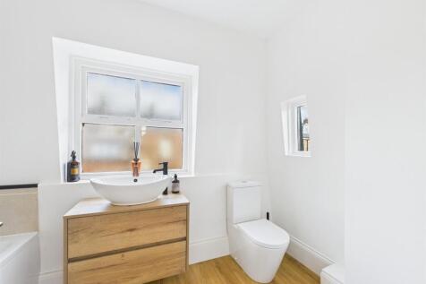 bath 2.jpg