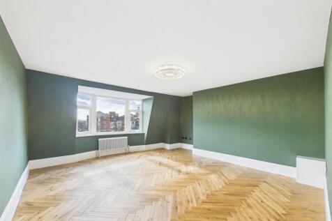 lounge 1.jpg