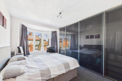 bed 1.jpg