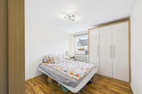 Bed 1 - 1.jpg