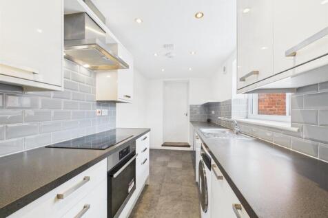 Kitchen 5.jpg