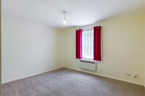 bed 1.jpg