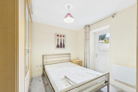 bedroom two 1.jpg