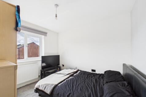 bed 2.jpg