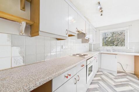 Kitchen 1.jpg