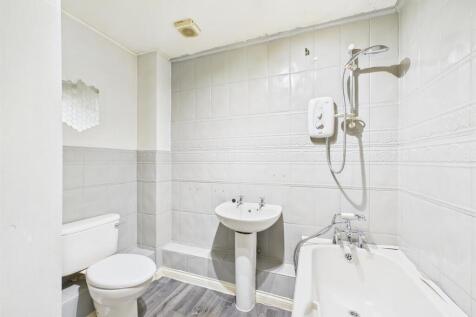 Bath 1.jpg
