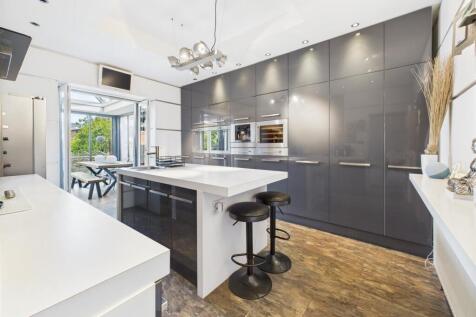 Kitchen 8.jpg