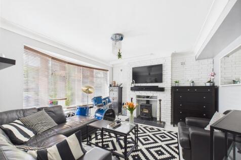 Living Room.jpg