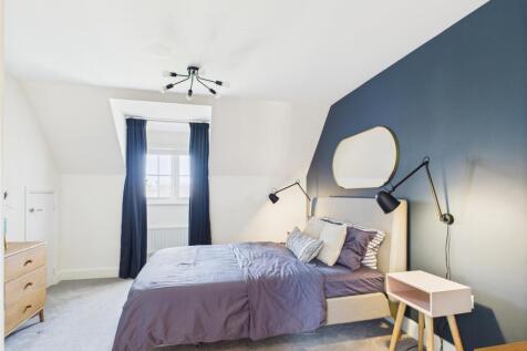 bed 1.jpg