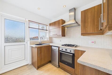 Kitchen 1.jpg