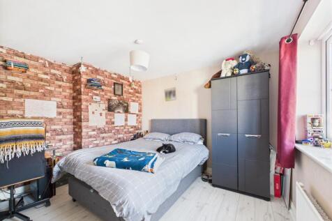 bed 3.jpg