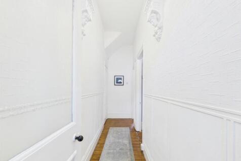 Hallway.jpg