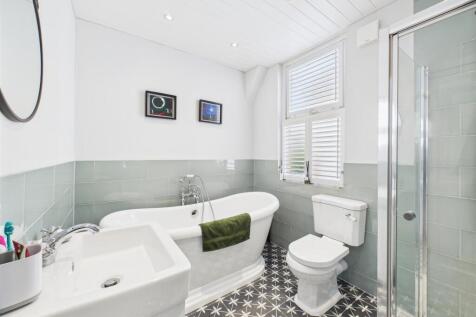 Bath 1.jpg