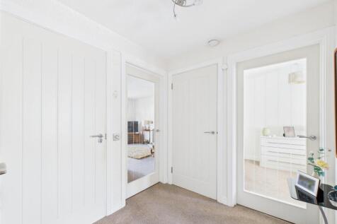 Entrance Hallway.jpg