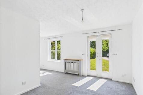 Living Room.jpg