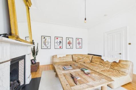 lounge 2.jpg