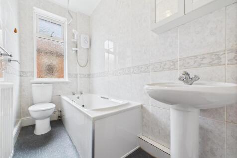 Bath 1.jpg
