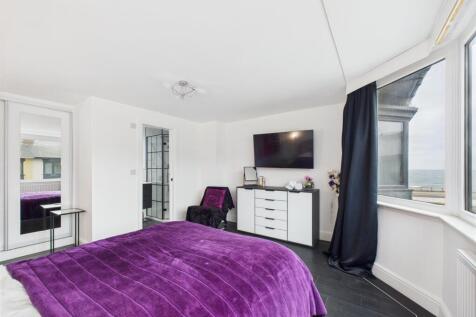 bed 1 2.jpg