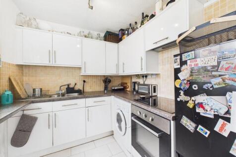 Kitchen 1.jpg