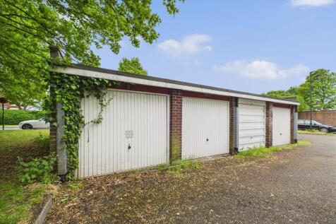 Garage 2.jpg