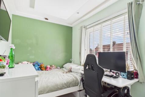 bed 3.jpg