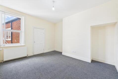 Living Room.jpg