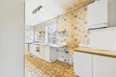 Kitchen 1.jpg