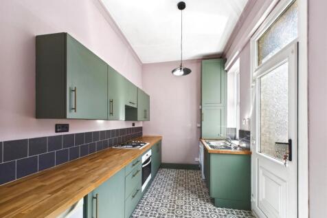 Kitchen 1.jpg