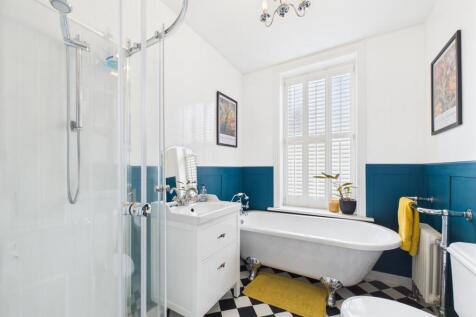 bath 1.jpg