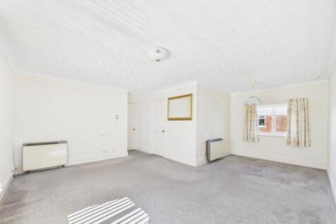 LOUNGE 3.jpg