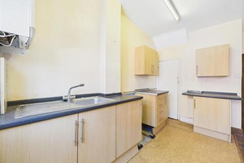 Kitchen 1.jpg