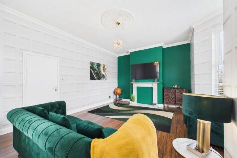 Lounge 5.jpg