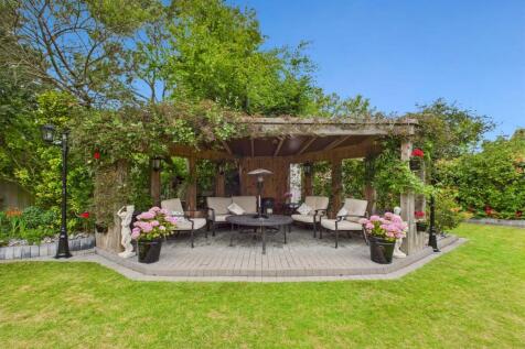garden 4.jpg