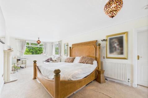 bed 1.jpg