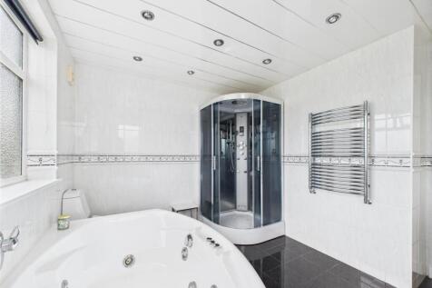 en suite 1 2.jpg