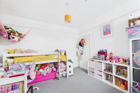 bed 3 2.jpg
