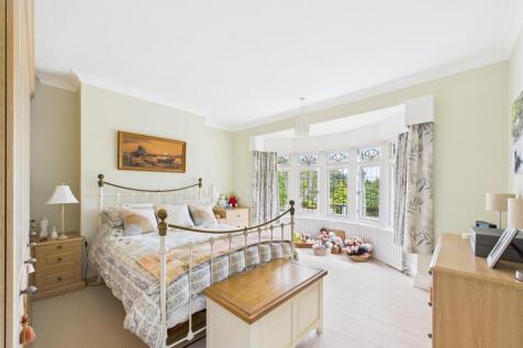 BED 1.jpg