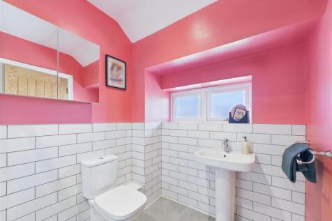 ensuite 2.jpg