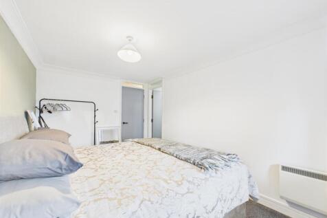 BED 2.jpg