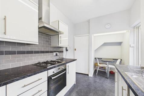 Kitchen 5.jpg