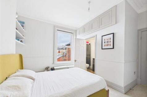 bed 2 2.jpg