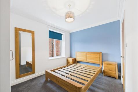 bed 1.jpg