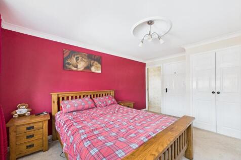 bed 1 2.jpg
