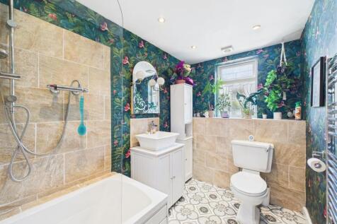 Bath 1.jpg
