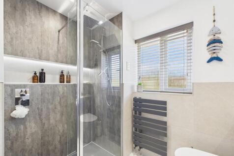 en- suite 1.jpg