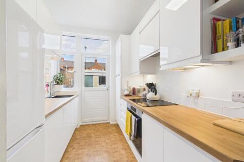 Kitchen 3.jpg