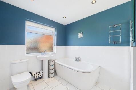 Bath 1.jpg