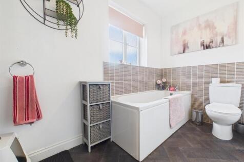 Bath 2.jpg