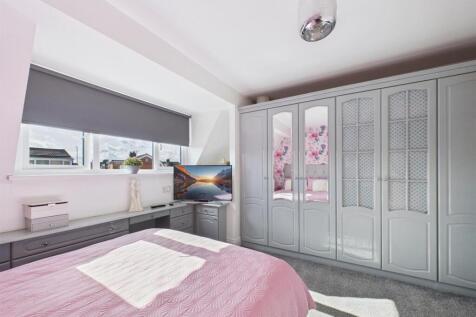 bed 1 2.jpg