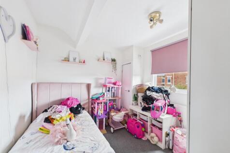 bed 2.jpg